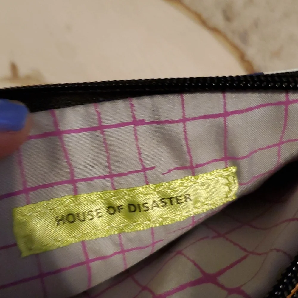 House of Disaster 1916 Brown & Floral Design Makeup Case NEW - Picture 7 of 7